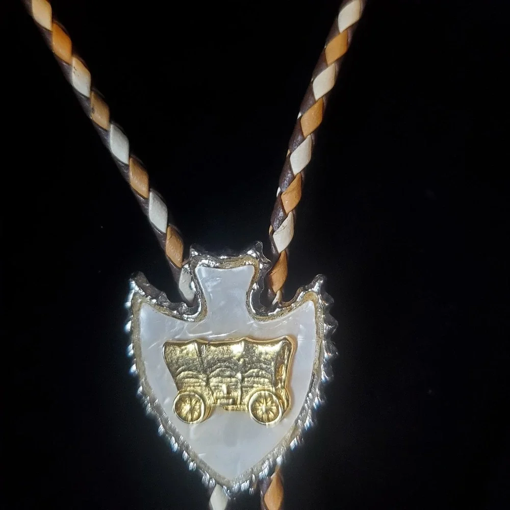 Arrowhead Shaped Mother Of Pearl Inlay Bolo‎ Tie On Braided Leather Cord. 35